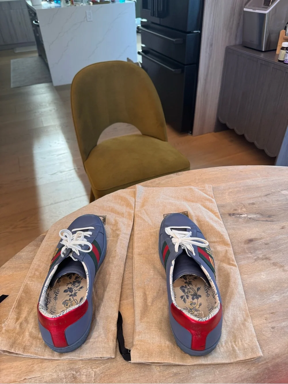 Gucci Blue Leather Low-Top Sneakers with Red Heel and Green-Red Stripe